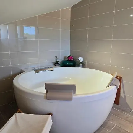 Chic Duplex In With Parking * Saint-Tropez
